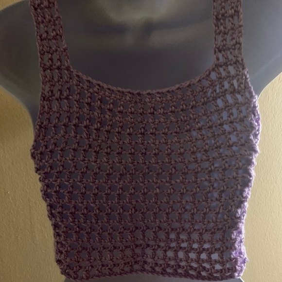 Handmade Mesh Crochet Top & Hat - Picture 8 of 9